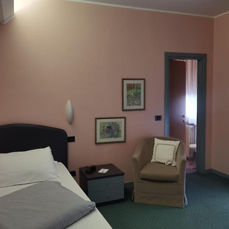 Hotel Vittoria Sondrio Exteriér fotografie