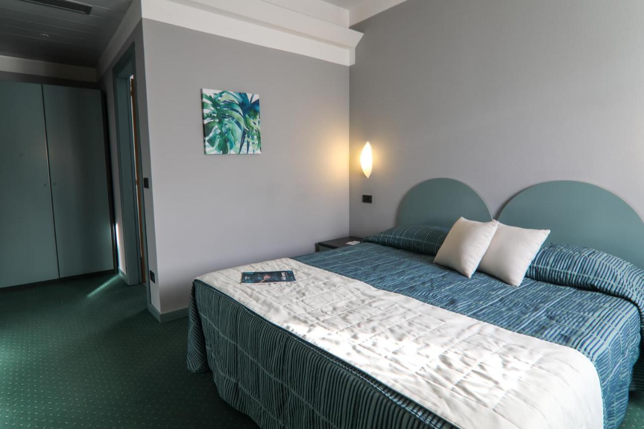 Hotel Vittoria Sondrio Exteriér fotografie